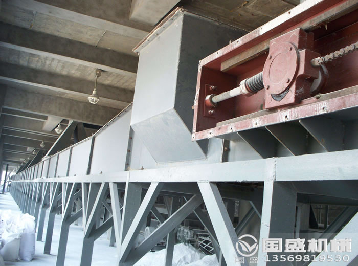 XGZ型鑄石刮板輸送機(jī) XGZ型鑄石刮板輸送機(jī)